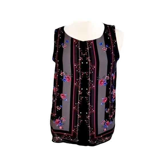 Elle Black Floral Front Cut Top - Picture 1 of 7